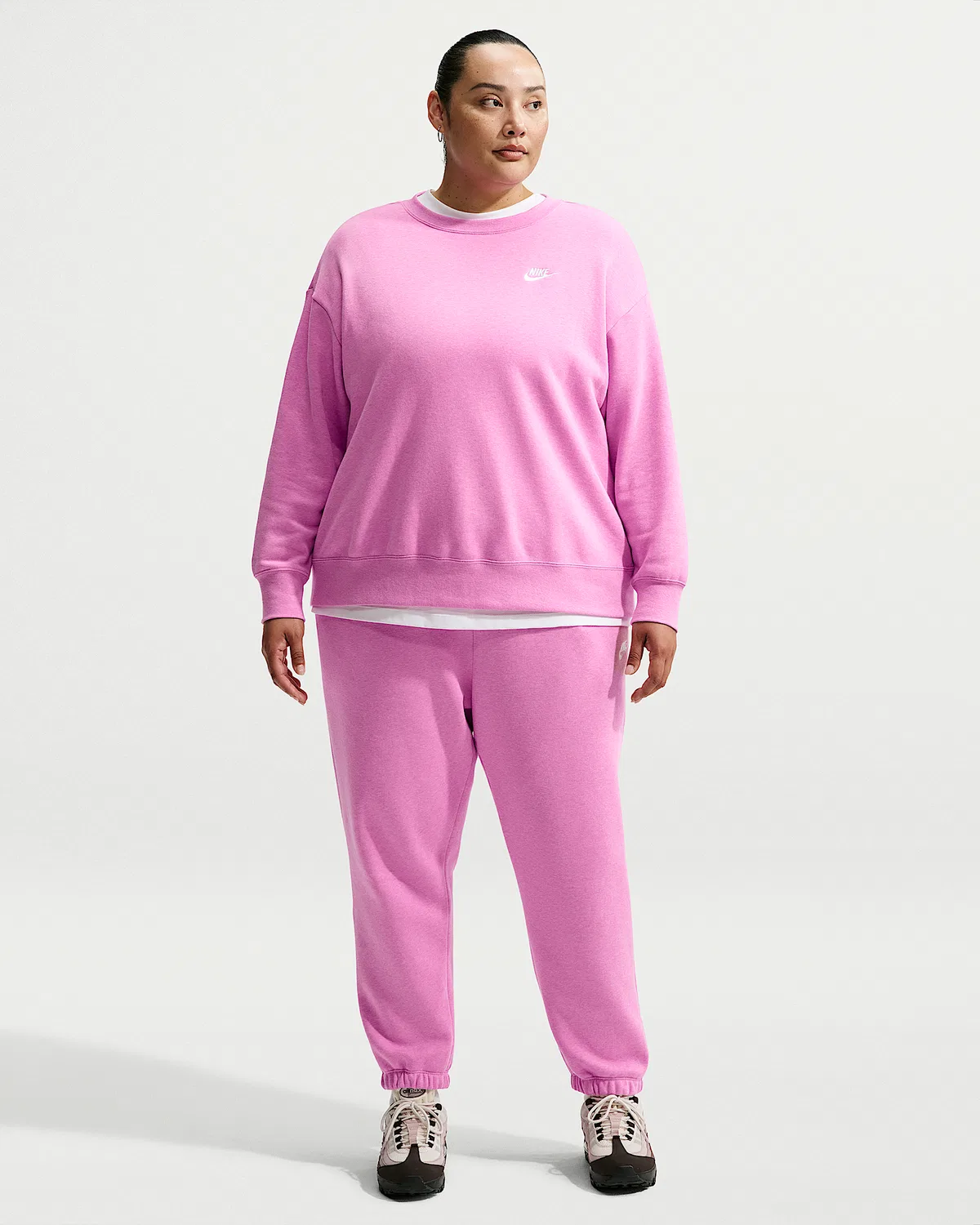 Женский свободный свитшот с круглым вырезом (плюс сайз) Nike Sportswear Club Fleece, Light Magenta/Heather/White — фото 4