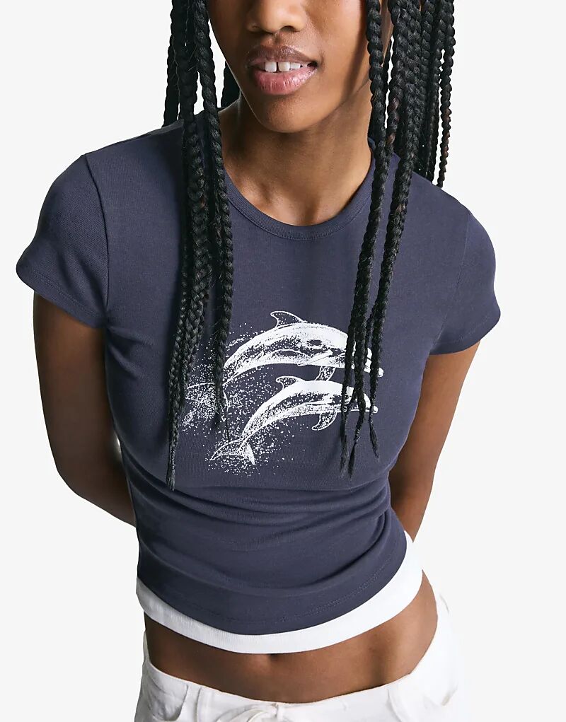 

Футболка Bershka с коротким рукавом и принтом темно-синего цвета