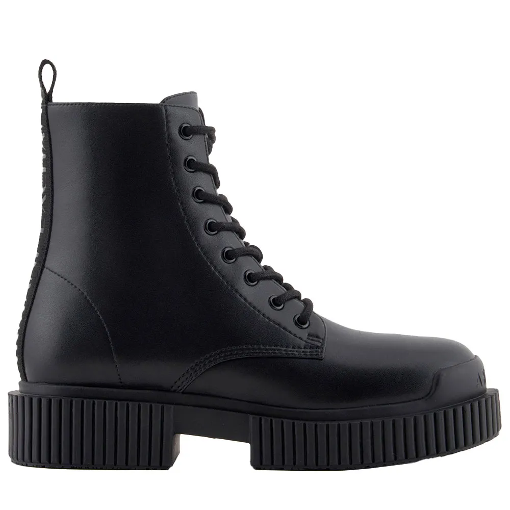 Ботинки Armani Exchange XDN031-XV875, черный