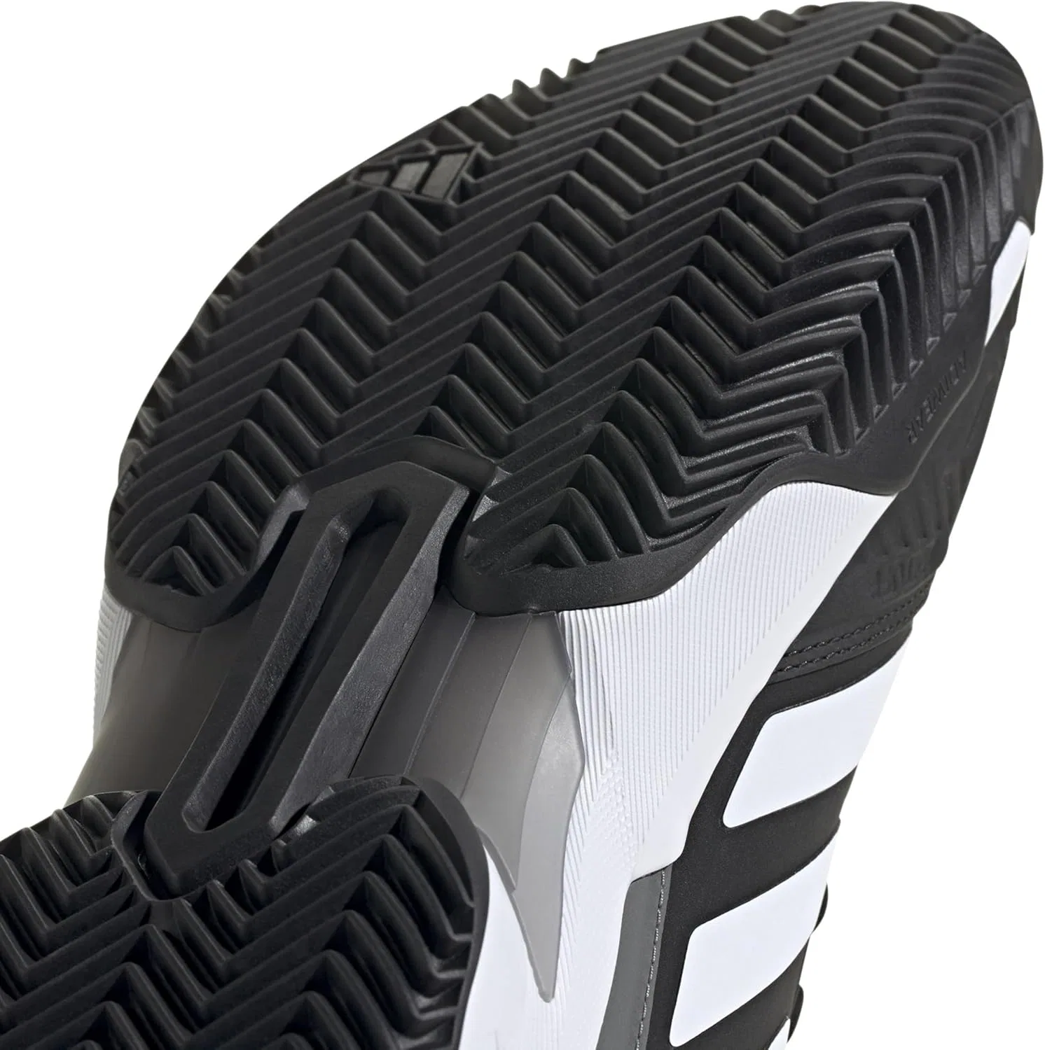 Мужские теннисные кроссовки Adidas Courtjam Control 3, Core Black Cloud White Grey Four — фото 2