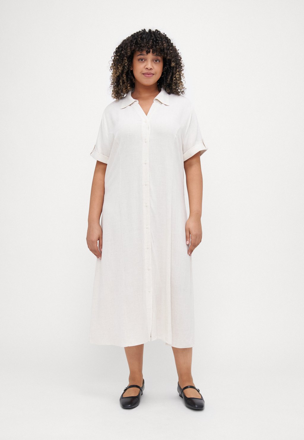 

Платье-рубашка CARSIESTA DRESS ONLY Carmakoma, молочный