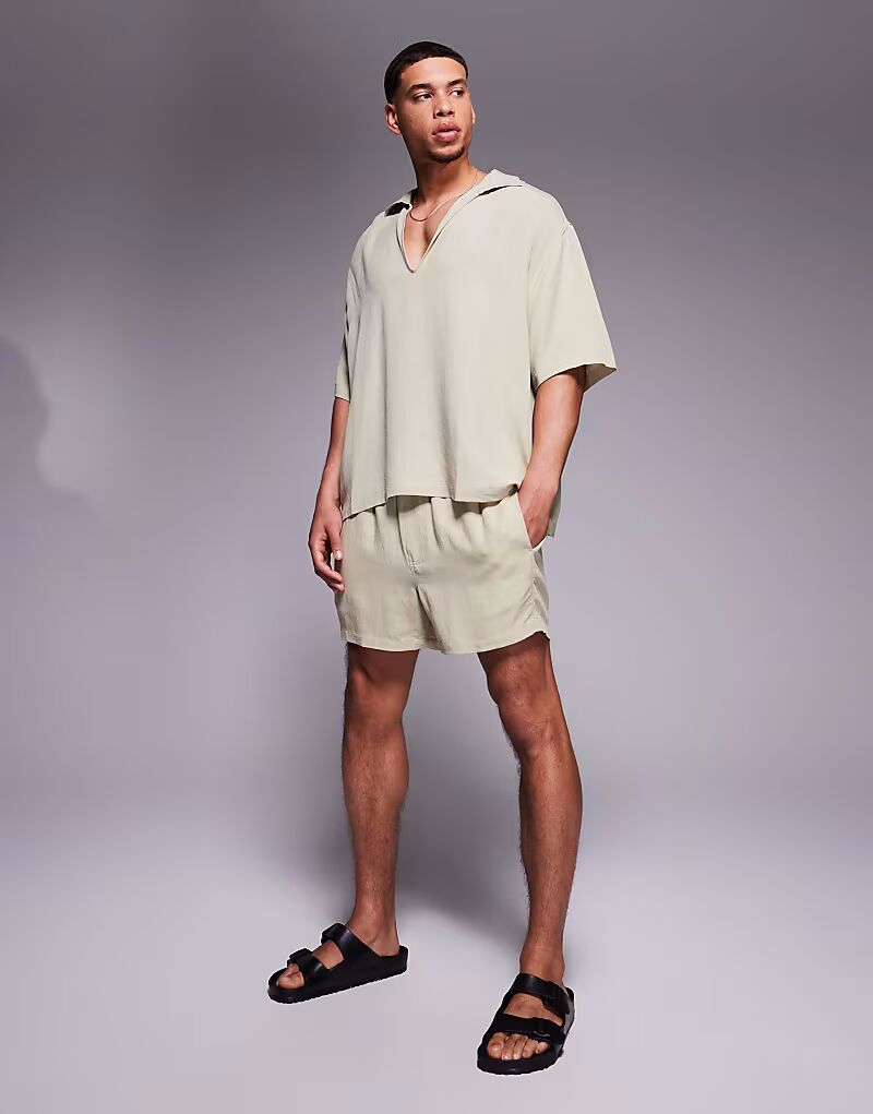 

Короткие шорты из льняной смеси ASOS DESIGN коричневого цвета