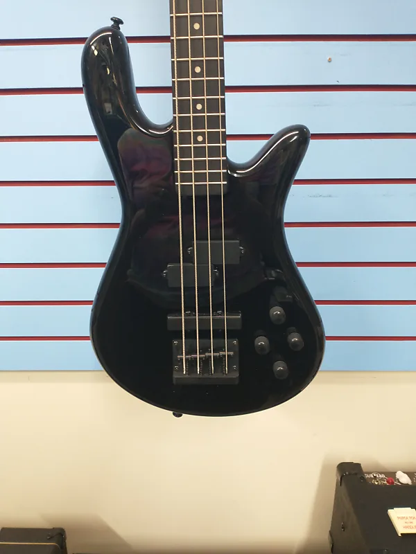 

Басс гитара Spector Performer 4