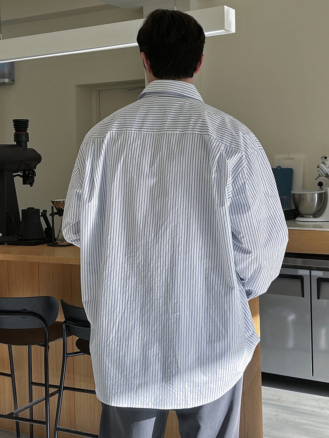 

Мужская рубашка в полоску, заниженная линия плеча Dazy, синий/белый