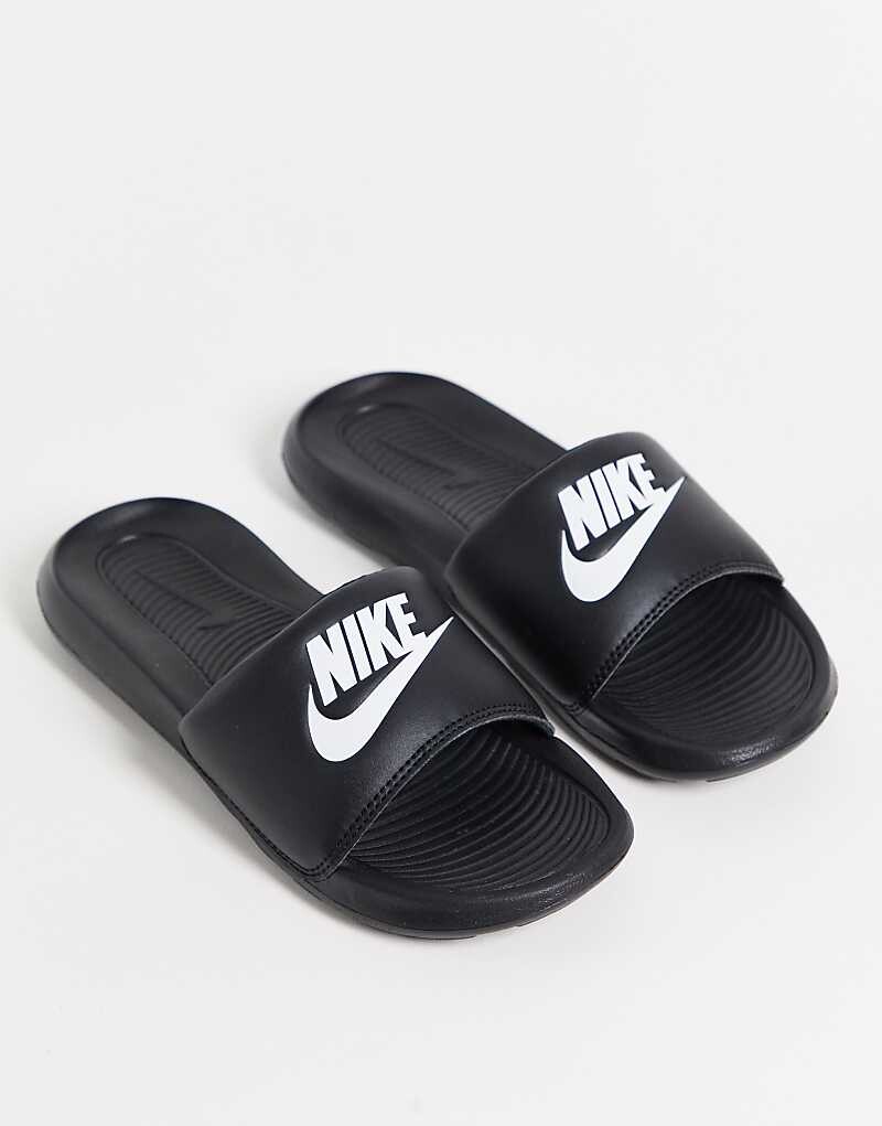 

Nike – Victori – Черные шлепанцы