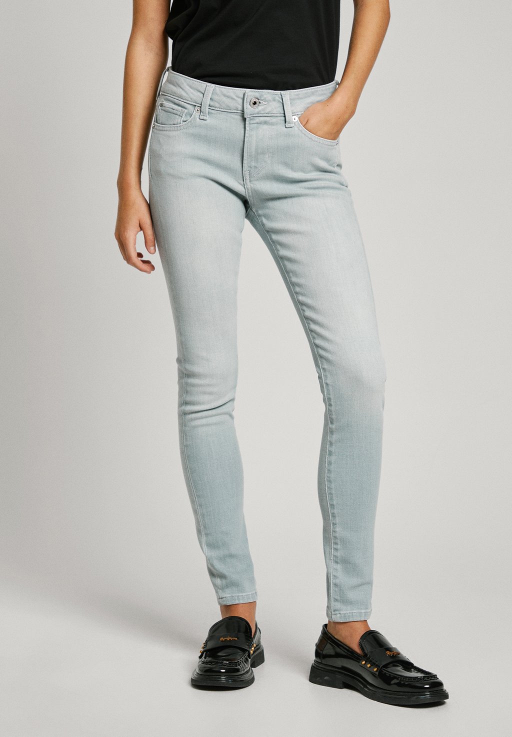 

Джинсы облегающего кроя Pepe Jeans, серый