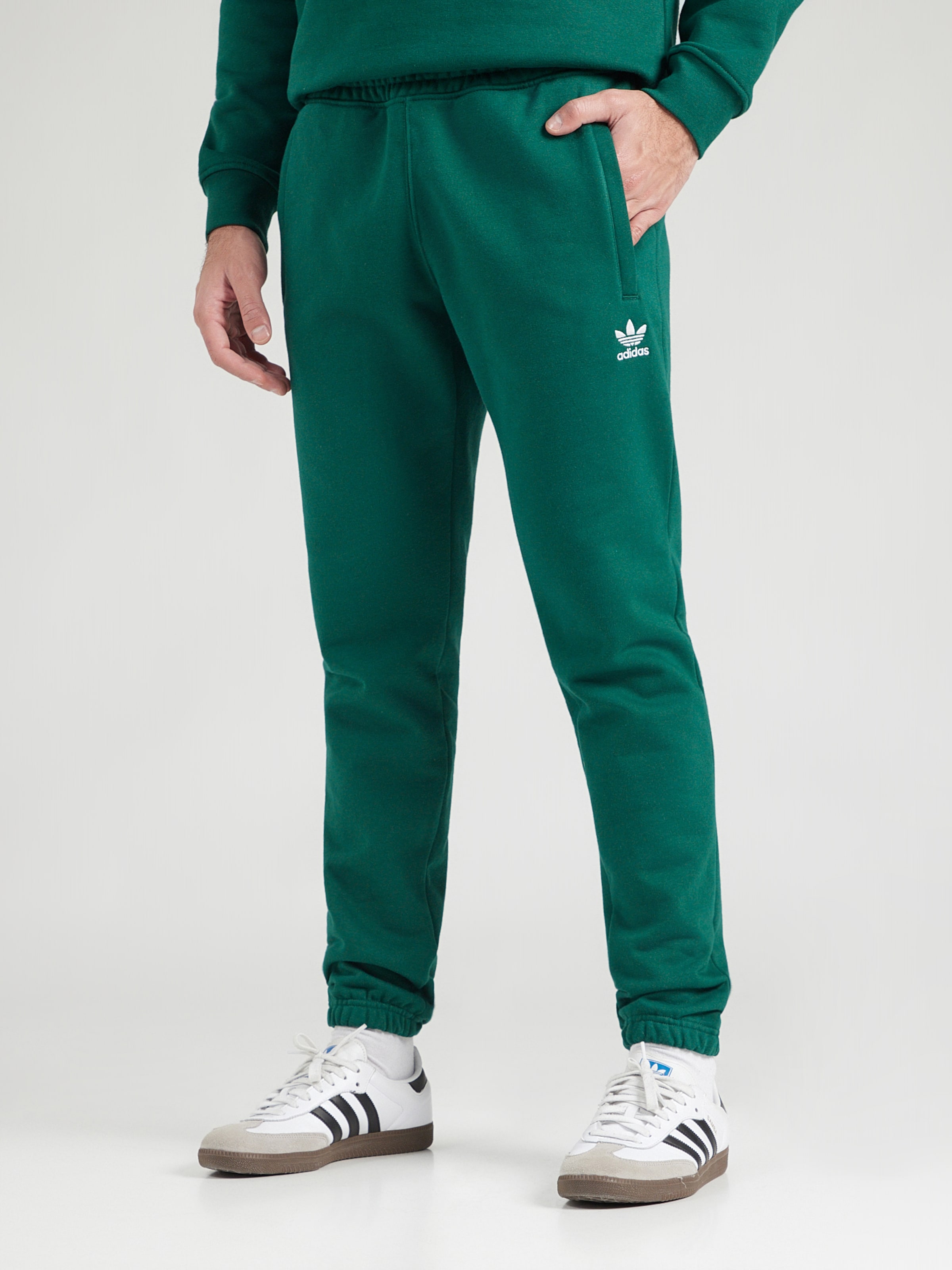 Adidas Originals Брюки зауженные 'TREFOIL ESS' в зеленом цвете — фото 2