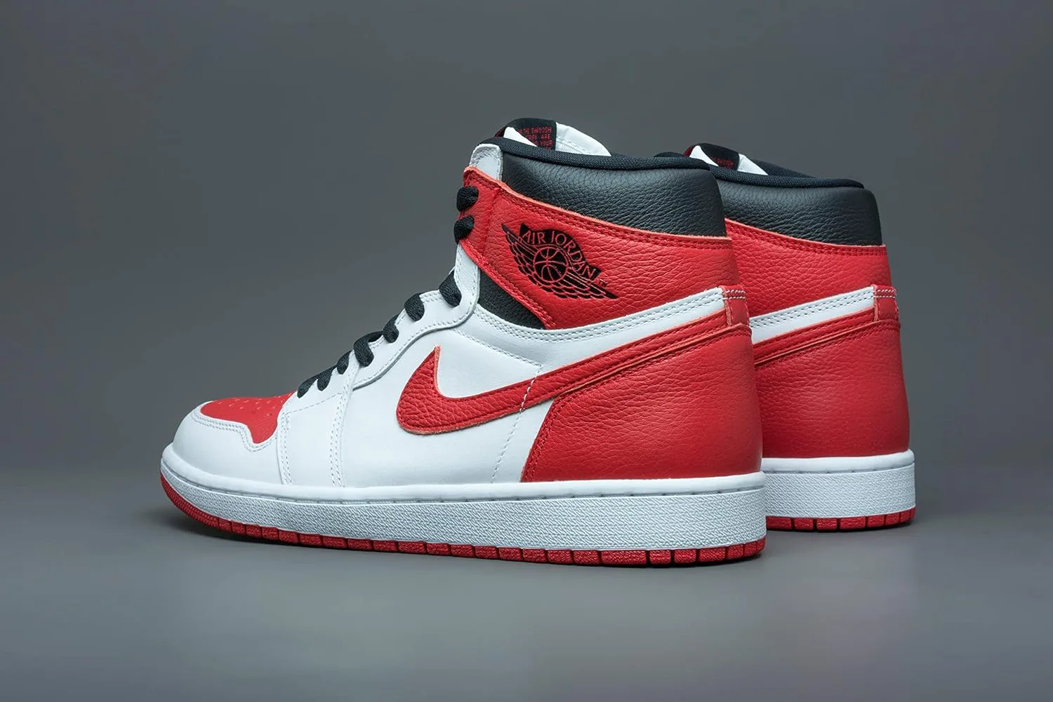 Мужские кроссовки Nike Air Jordan 1 Retro High OG, белый/красный/черный — фото 4