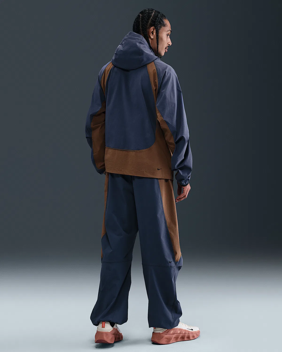 Мужские Oversized штаны Nike Tech Dri-FIT Woven Color-Block, Thunder Blue/Mosswood Brown/Black — фото 4
