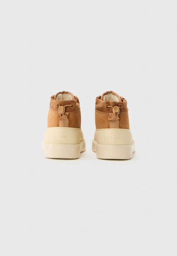Ботинки neumel на шнуровке до щиколотки Ugg, Chestnut/Whitecap — фото 3