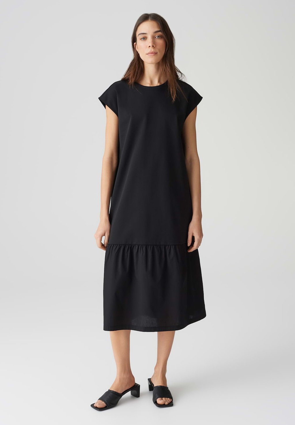 

Платье из джерси RELAXED FIT MIDI VOLANT OPUS, черный