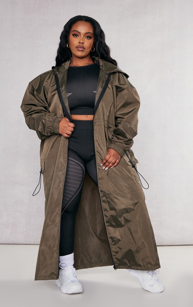

PrettyLittleThing Ветровка миди цвета хаки с пуговицами