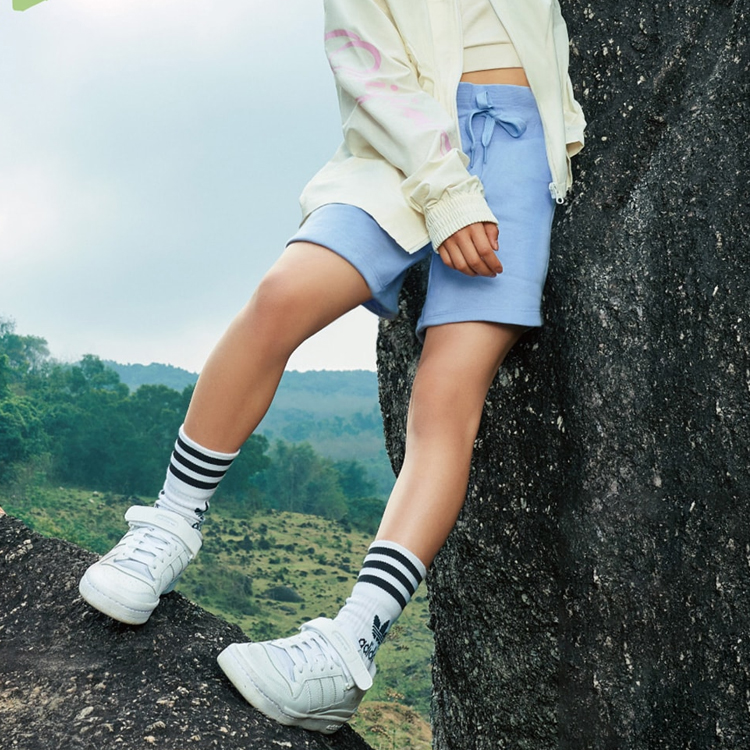 Шорты детские светло-розовые голубые Adidas Originals — фото 4