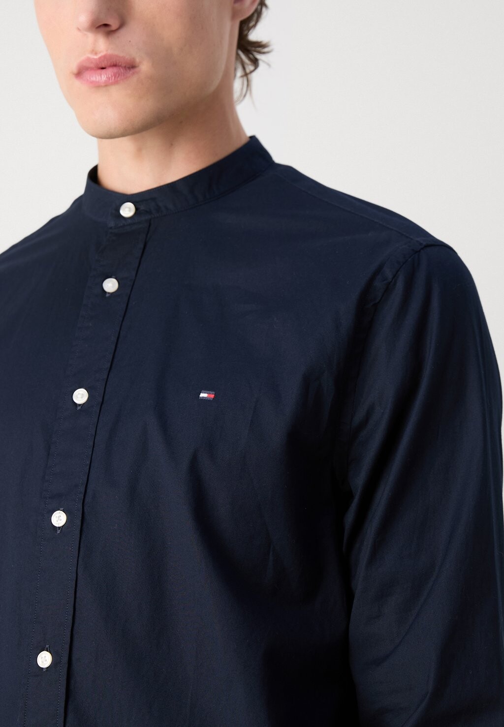 

Рубашка NATURAL SOFT SOLID MAO SHIRT Tommy Hilfiger, темно-синий
