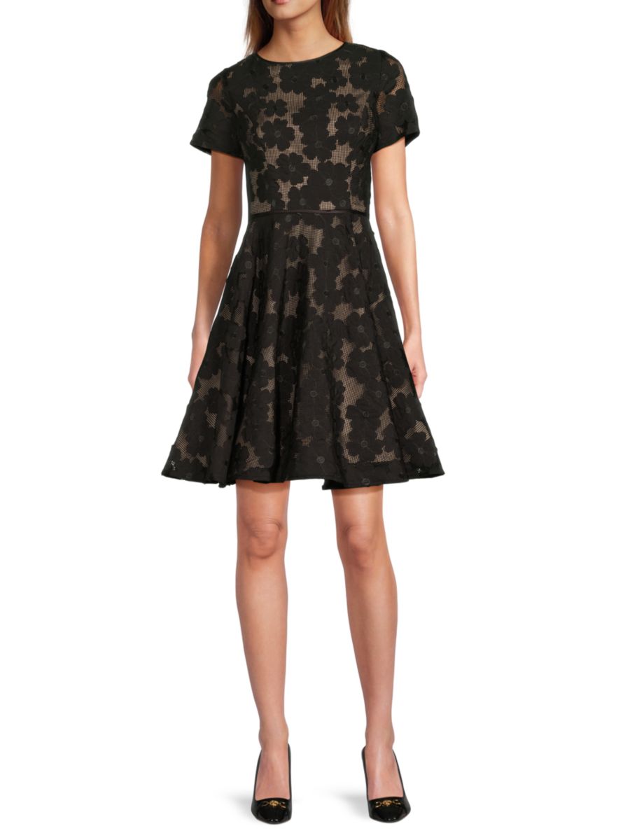 

Новинка: мини-платье с цветочной вышивкой Focus by Shani, цвет Black Beige