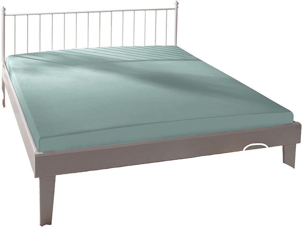 

Простынь Bassetti UNI цвет 565 SALVIA, размер 140х200-160х220