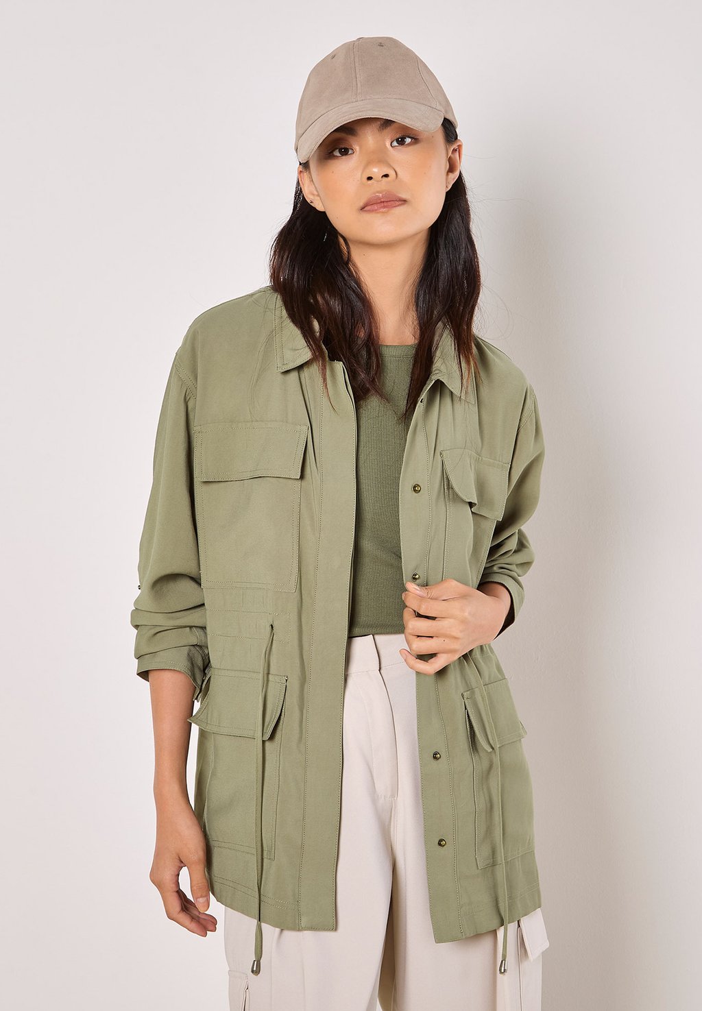 

Парка POCKET LIGHTWEIGHT Apricot, хаки