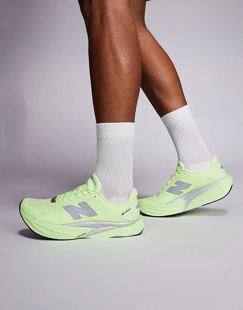 

Мужские кроссовки для бега New Balance Fuelcell Rebel v5 в цвете Volt Yellow