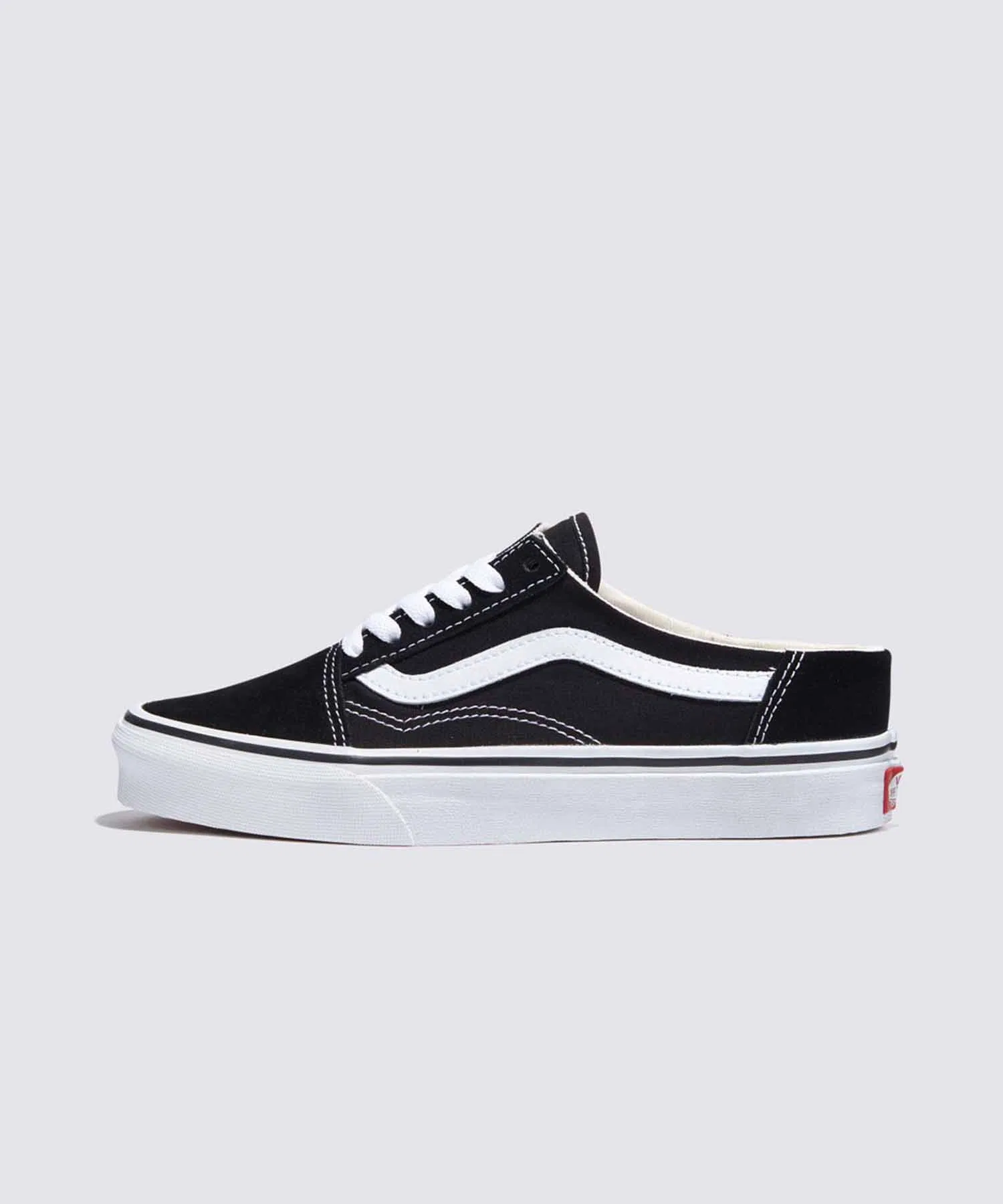 Унисекс слипоны VANS Old Skool Mule чёрно-белые