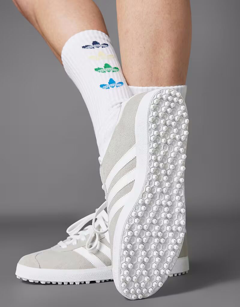 Кроссовки для гольфа Adidas Originals Gazelle без шипов серого и золотого цвета Adidas Performance — фото 3