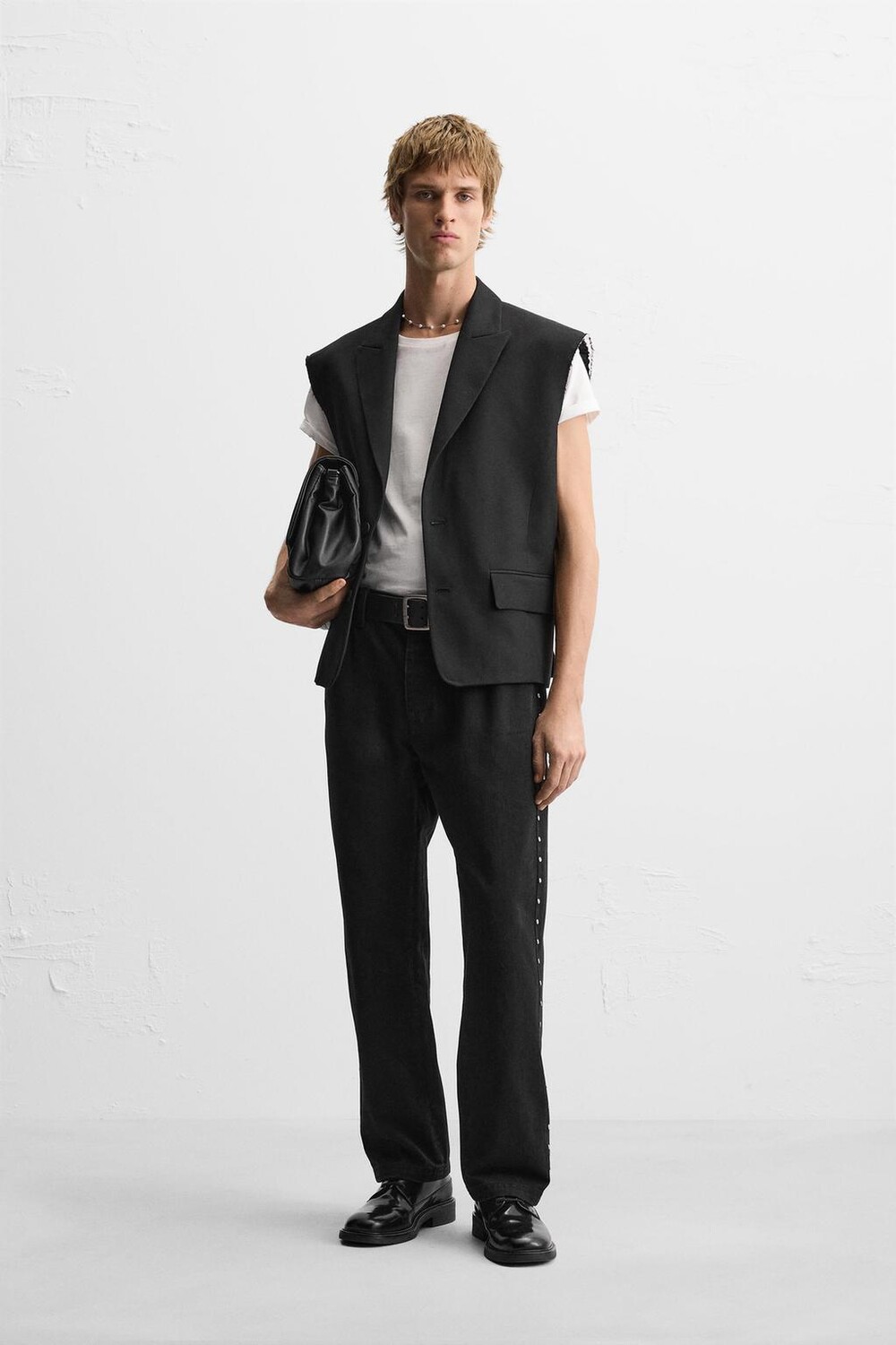 

Жилет-блейзер с необычной отделкой ZARA, черный