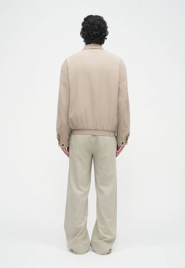 Куртка-Блузон, куртка-бомбер Emporio Armani, Silver Mink — фото 4