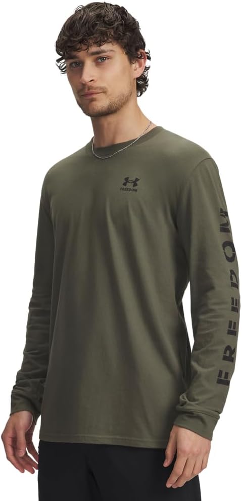 

Мужская футболка с длинным рукавом с изображением флага свободы от Under Armour, (390) Marine Od Green/Black, Черный, Мужская футболка с длинным рукавом с изображением флага свободы от Under Armour, (390) Marine Od Green/Black
