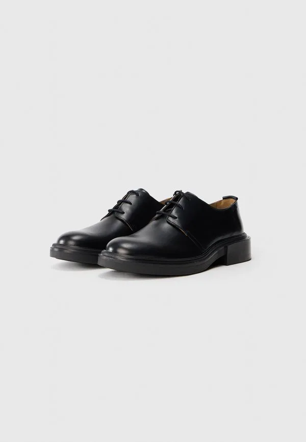 Ботинки почтальона с чашеобразной формой шнуровки Calvin Klein, Triple Black — фото 2