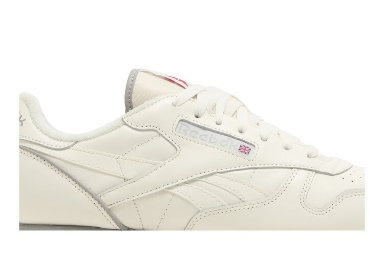 Кроссовки Reebok Classic Leather 1983 Vintage, кремовый — фото 2