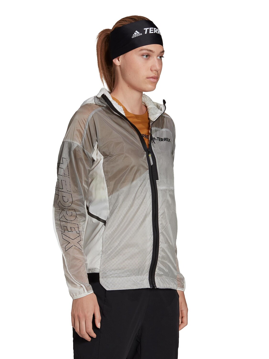 

Ветровка Adidas Terrex Agravic, белый