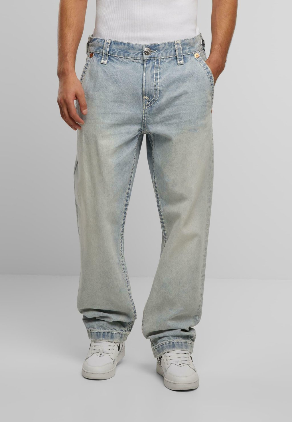 

Джинсы свободного кроя SUPER BOBBY True Religion, светло-голубой