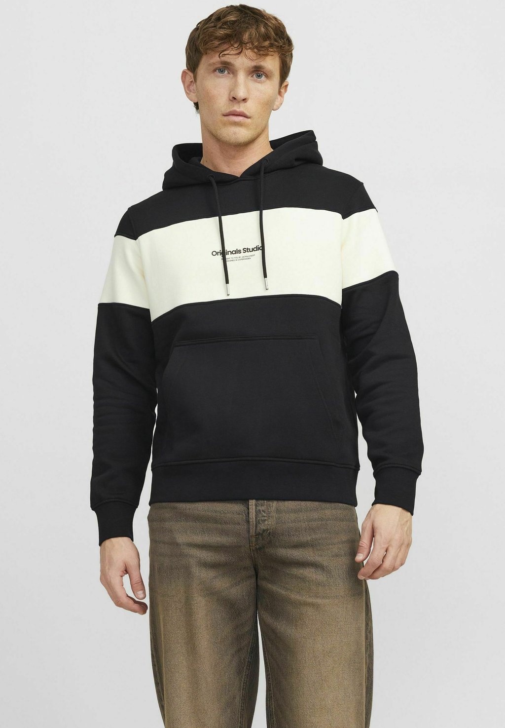 

Толстовка COLOUR BLOCKING Jack & Jones, черный