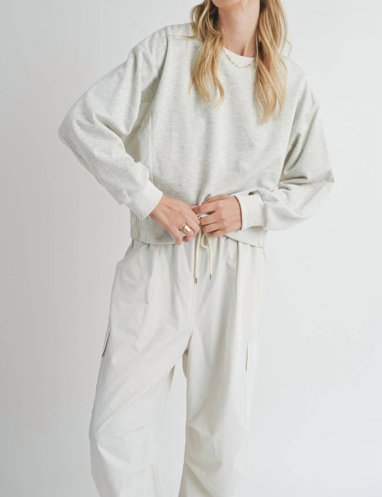 

Вита свитер с нейлоновыми вставками в цвете хизер грей Sadie & Sage, серый