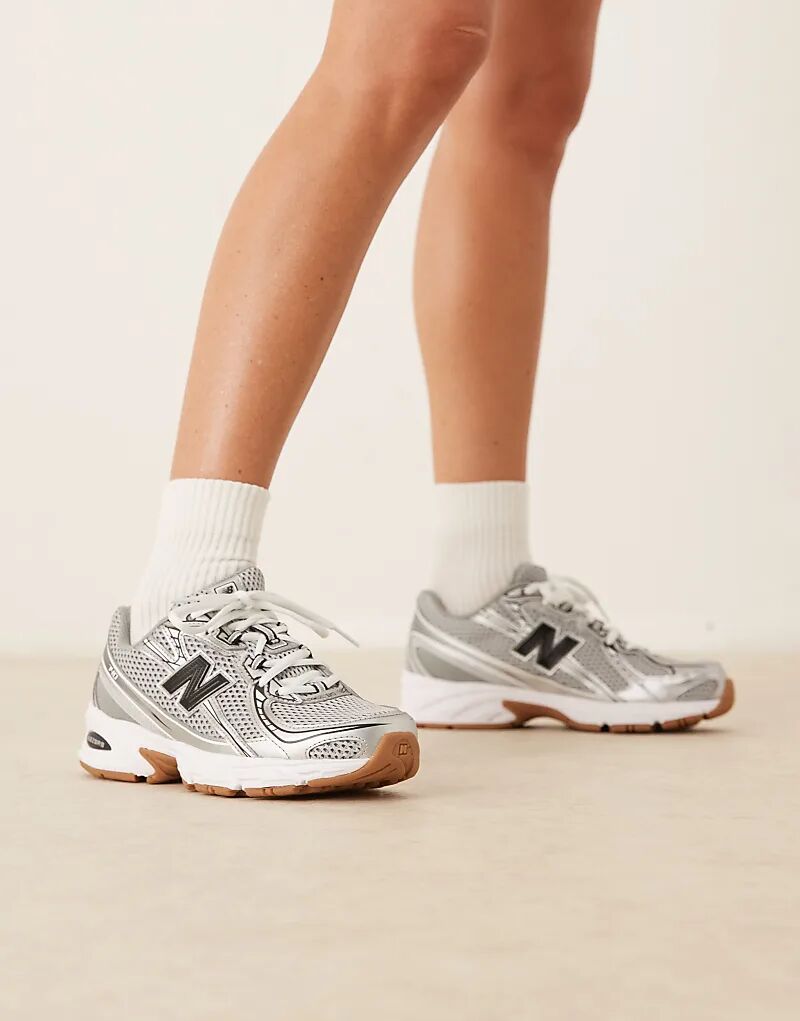 Кроссовки унисекс New Balance 740 серебристого и черного цветов