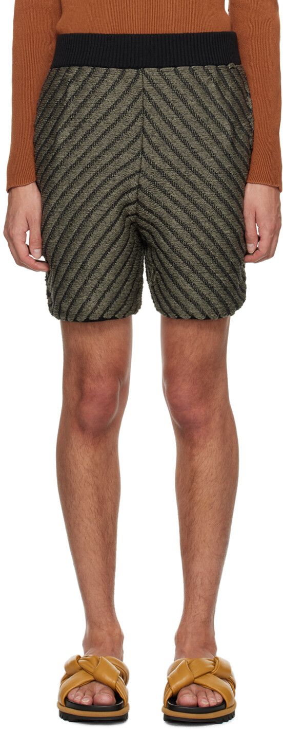 

Эксклюзивные шорты цвета хаки от SSENSE Isa Boulder