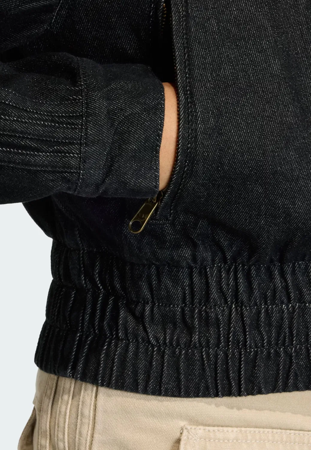 Куртка Adidas Originals Between-Season Jacket Ess из черного денима — фото 4