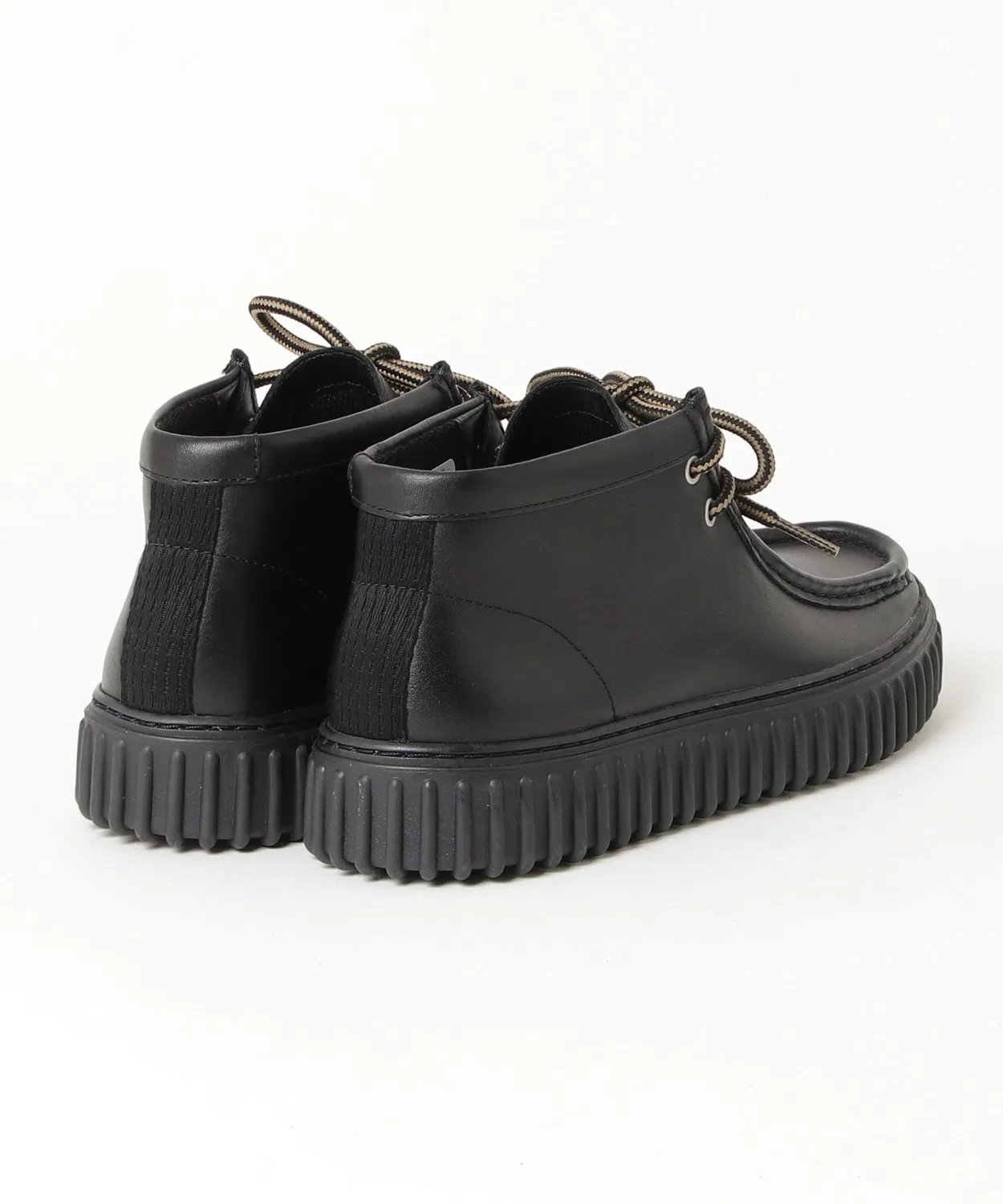 Кроссовки Clarks Torhill Hi на шнуровке, кожа, бежевый — фото 2