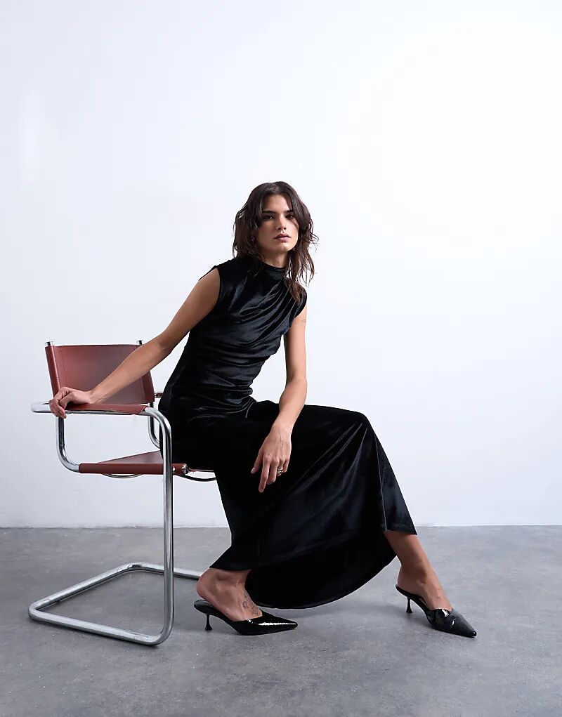 

Бархатное платье макси с высоким воротом Topshop черного цвета