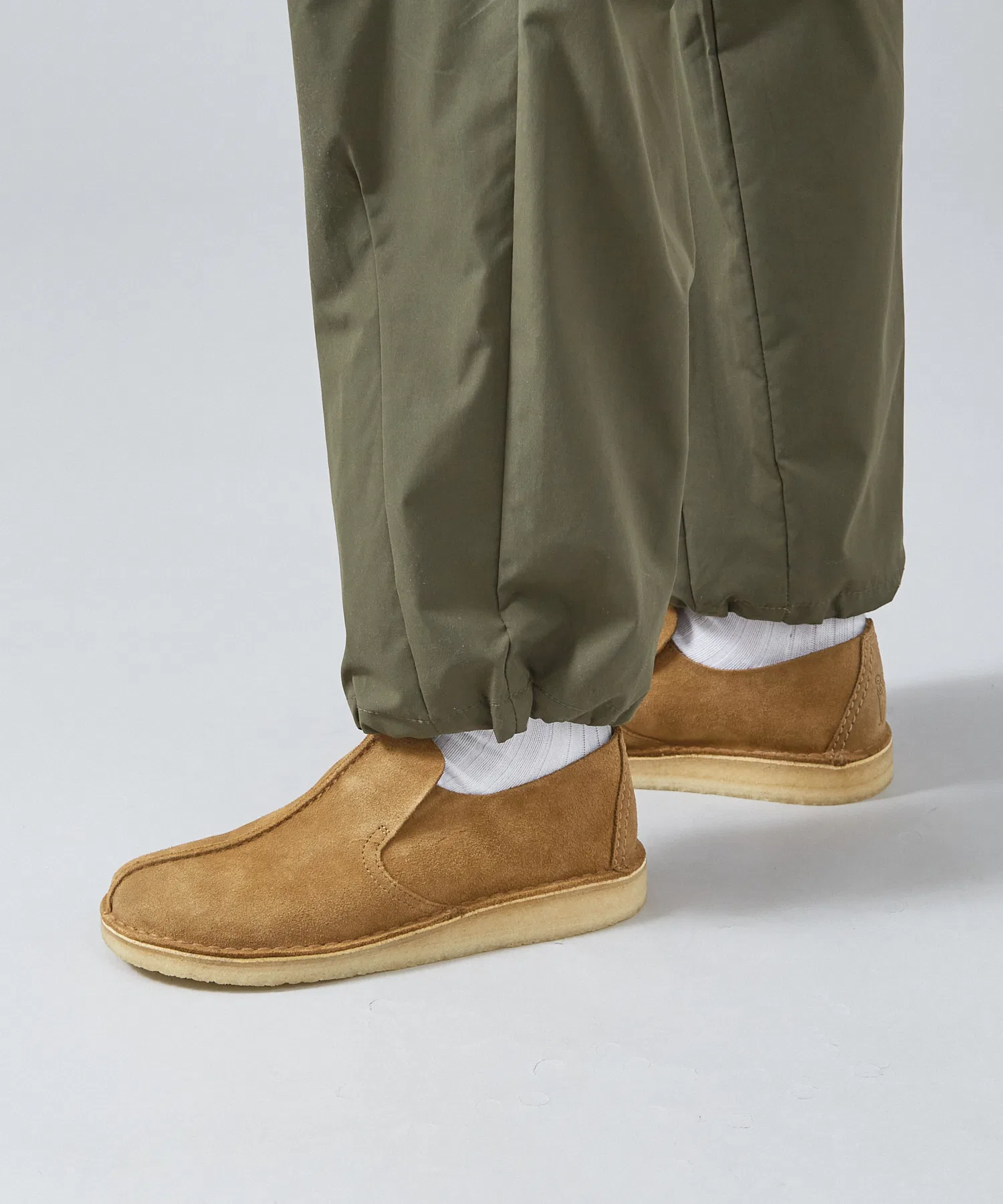 Мужские замшевые слипоны Clarks Desert Mosier коричневые