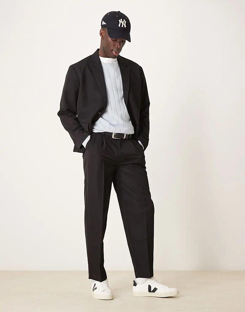 

Зауженные брюки свободного кроя из черного твила от ASOS DESIGN