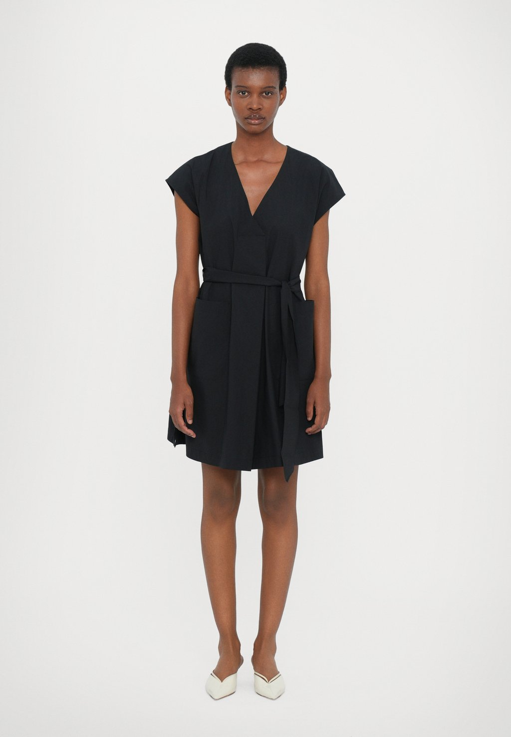 

Повседневное платье MITICO WEEKEND MaxMara, черный