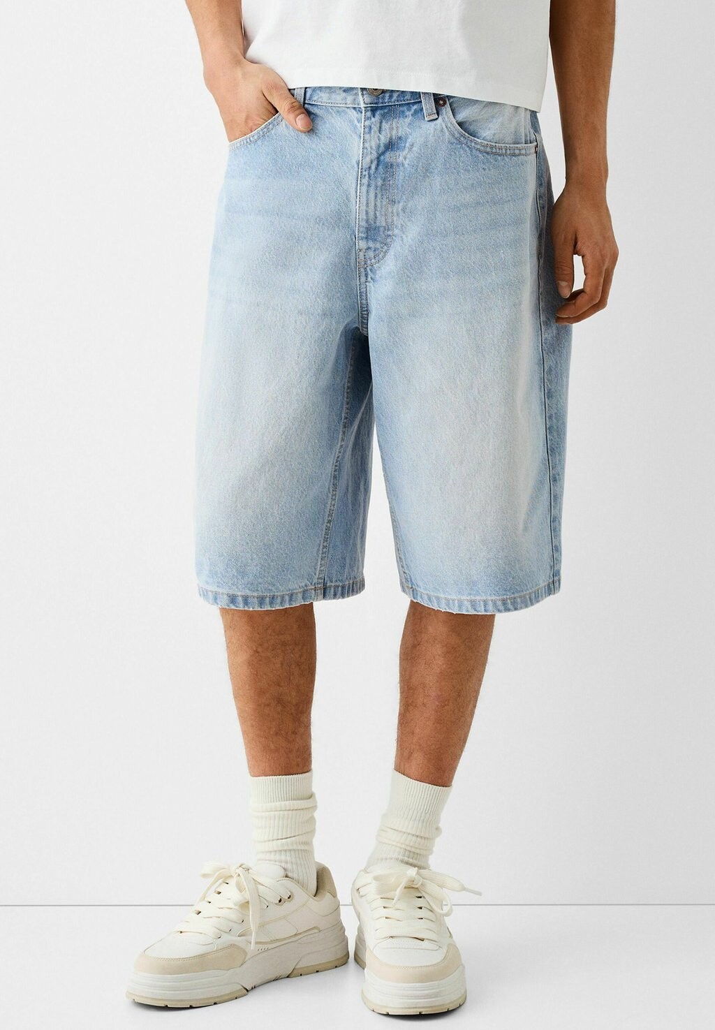 

Джинсовые шорты BAGGY BERMUDA Bershka, цвет blue denim