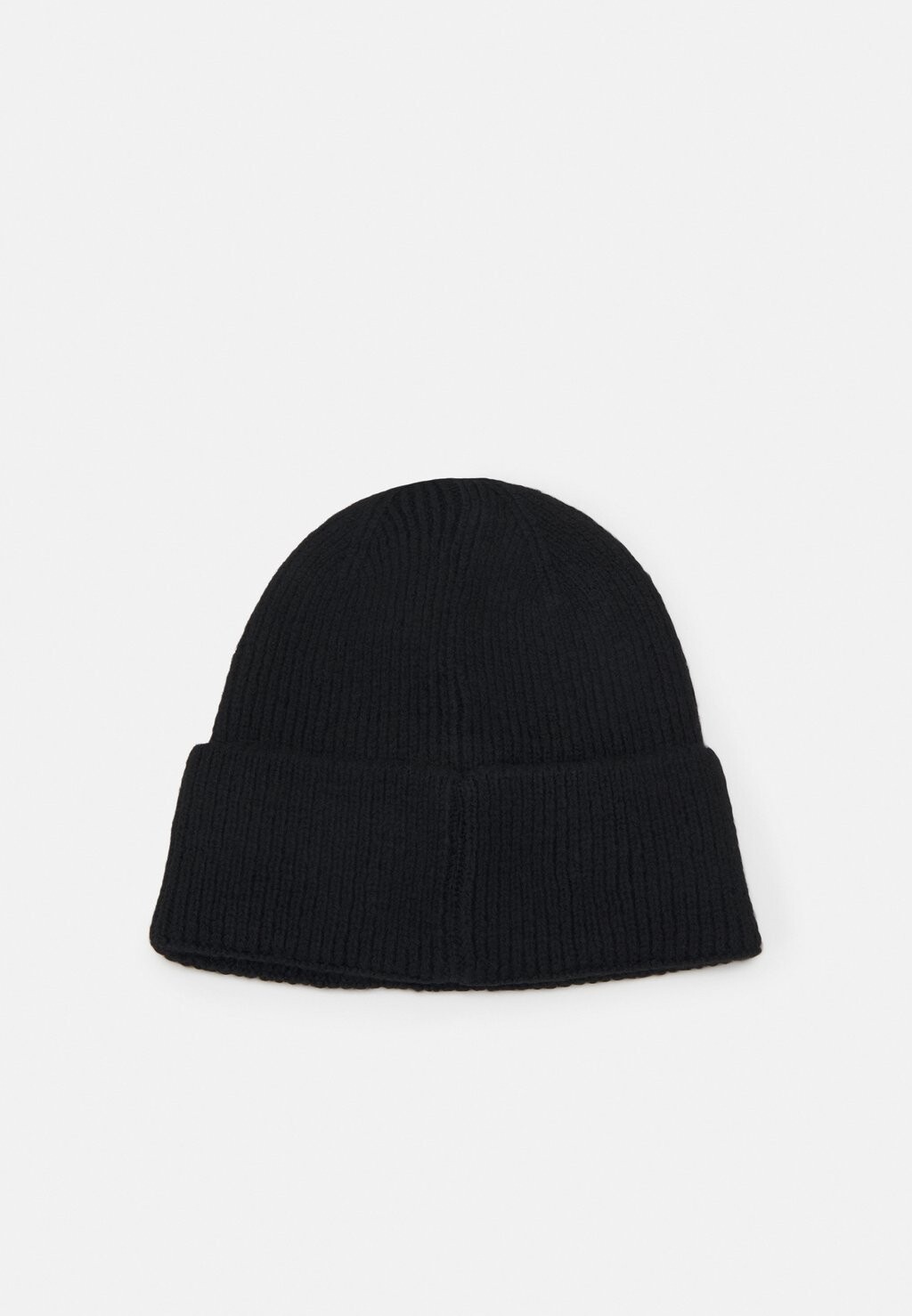 

Шапка SEASONAL PATCH BEANIE UNISEX Calvin Klein Jeans, черный