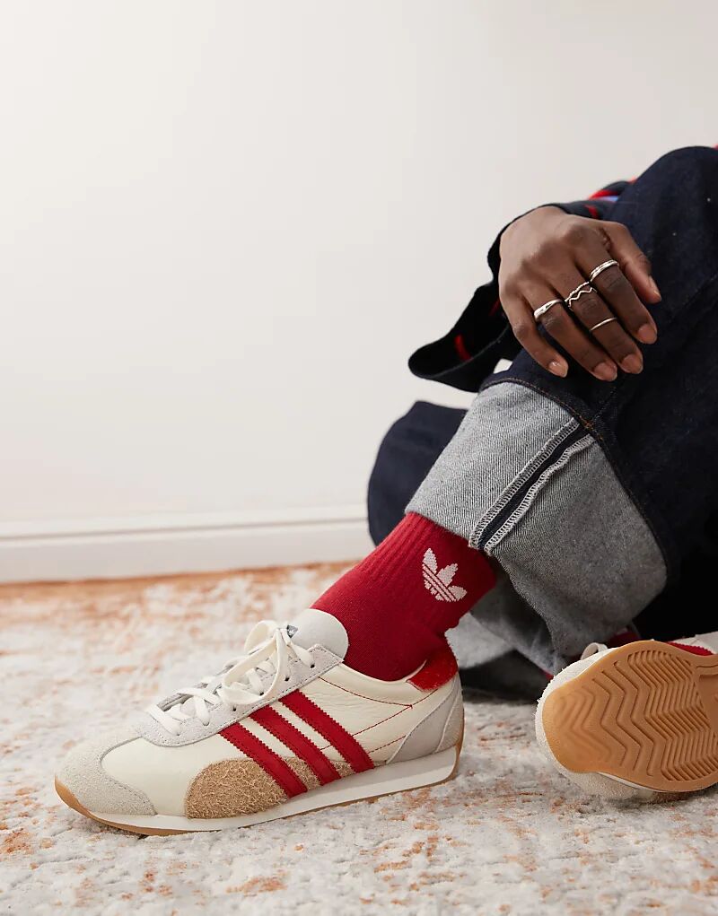 Кроссовки Country OG в белом и красном цвете adidas Originals