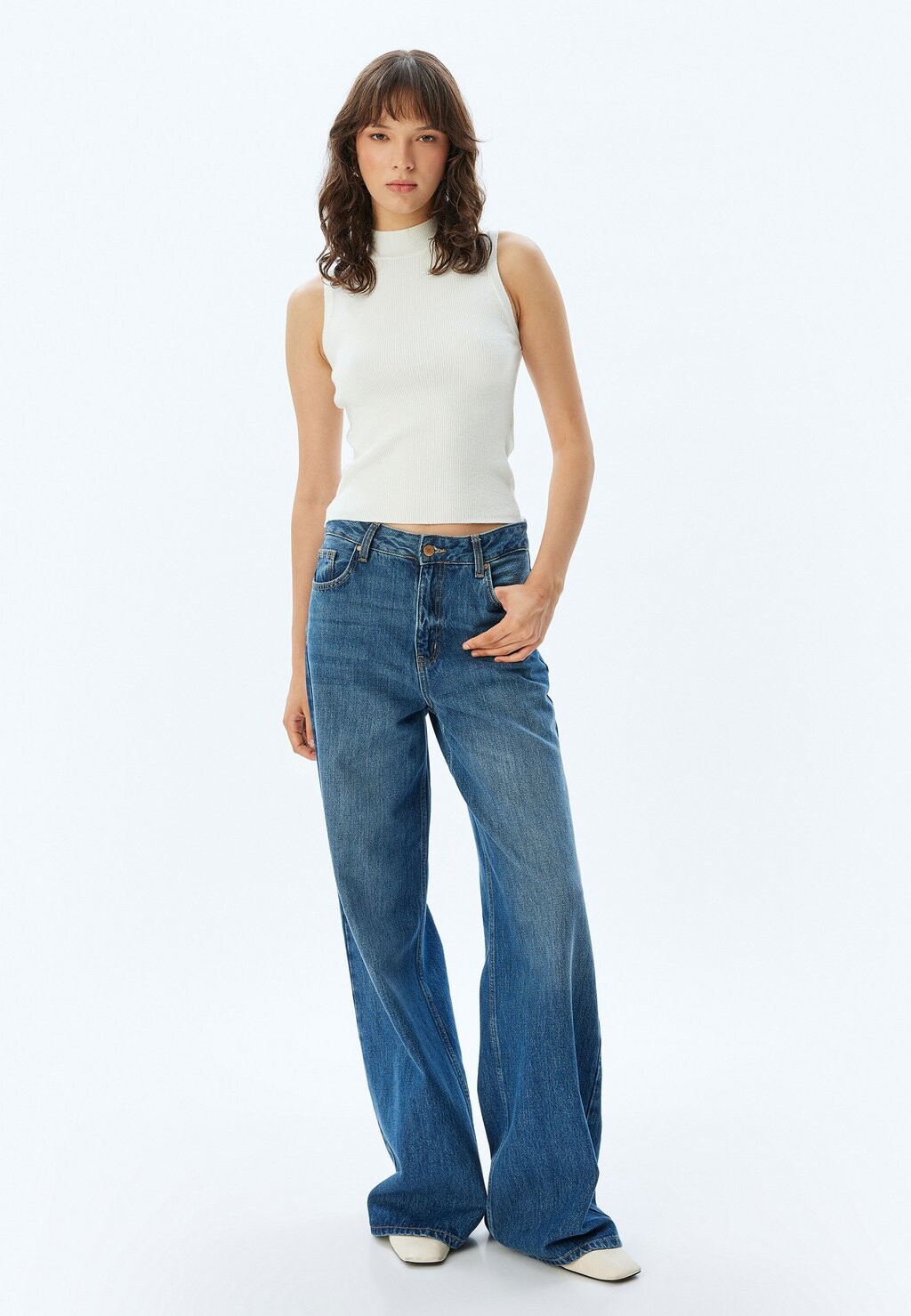 

Топ SLEEVELESS Koton, белый