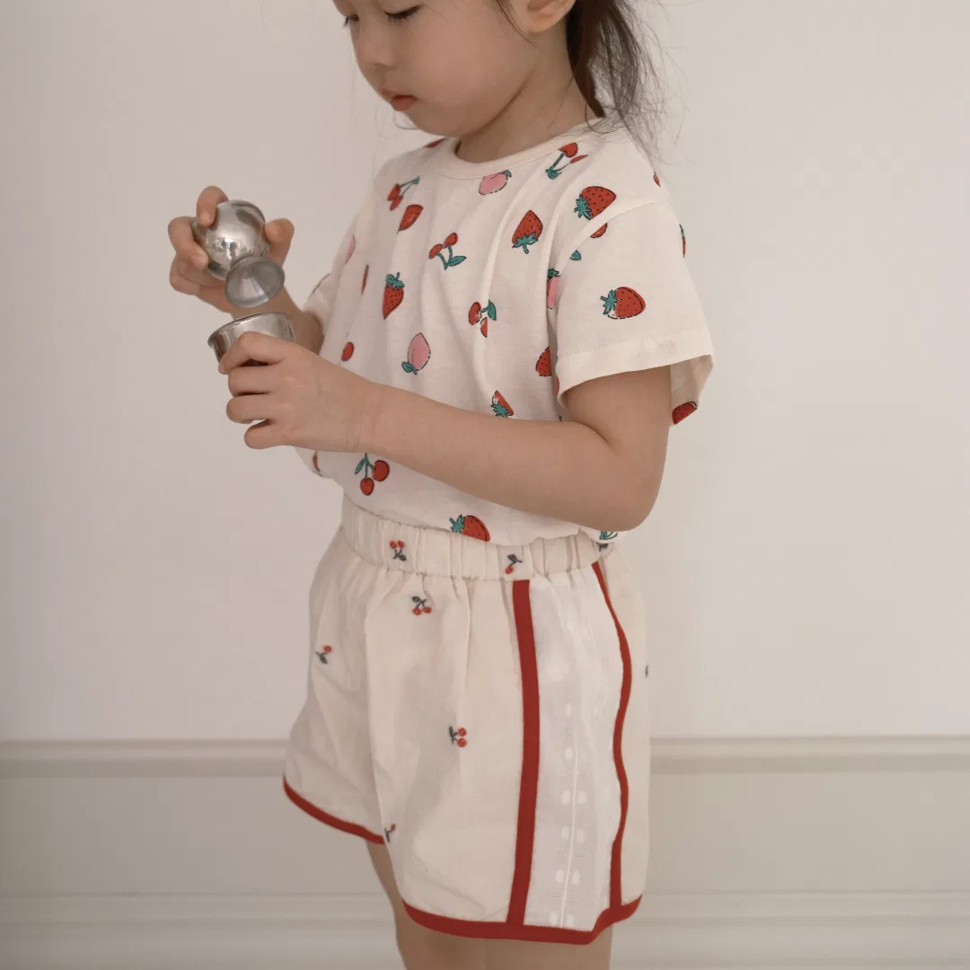 Детские спортивные брюки Cherry цвета айвори от Coucouété — фото 2