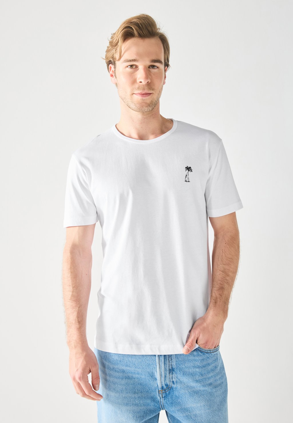 

Базовая футболка Pier One by Zalando, белый