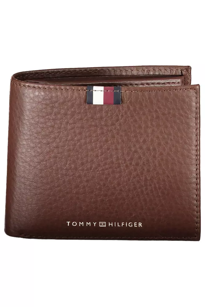 

Коричневый кожаный мужской кошелек Tommy Hilfiger