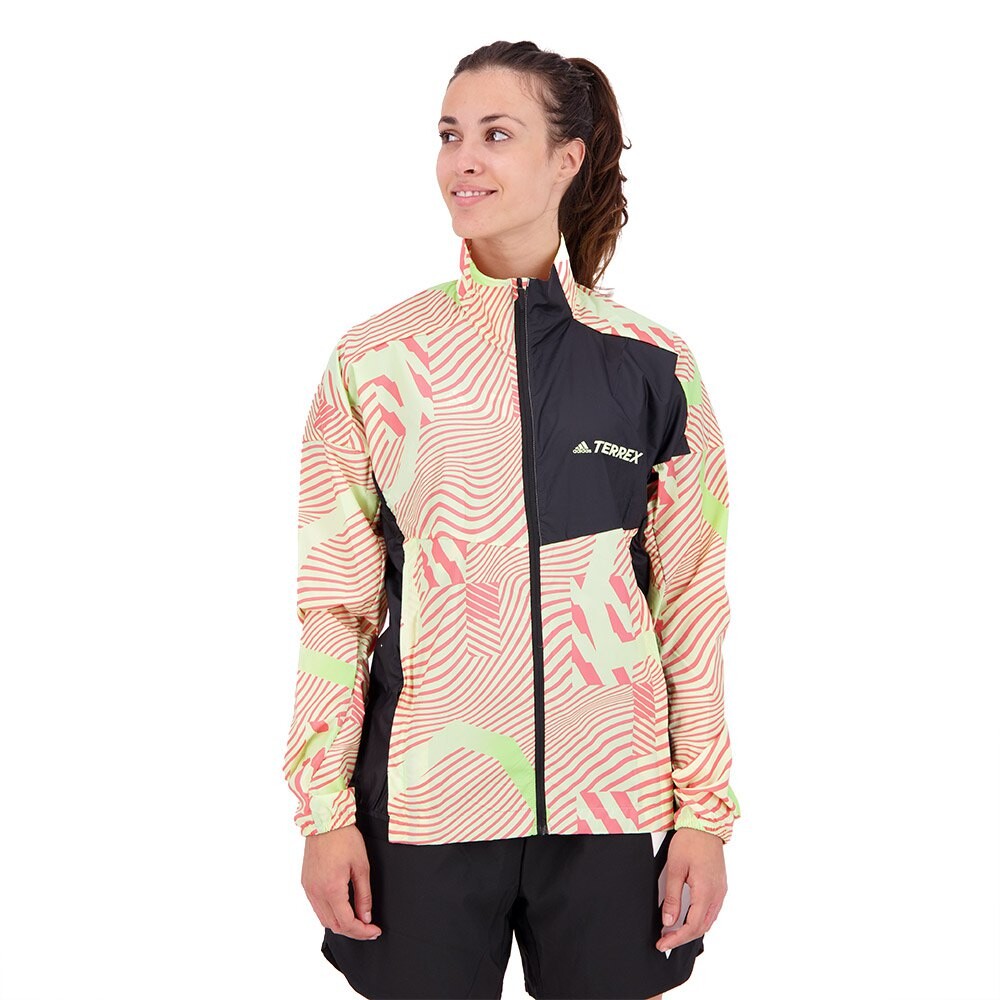 

Куртка adidas Trail Windbreaker, зеленый