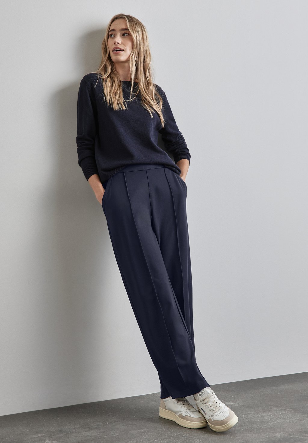 

Брюки CASUAL FIT Street One, темно-синий